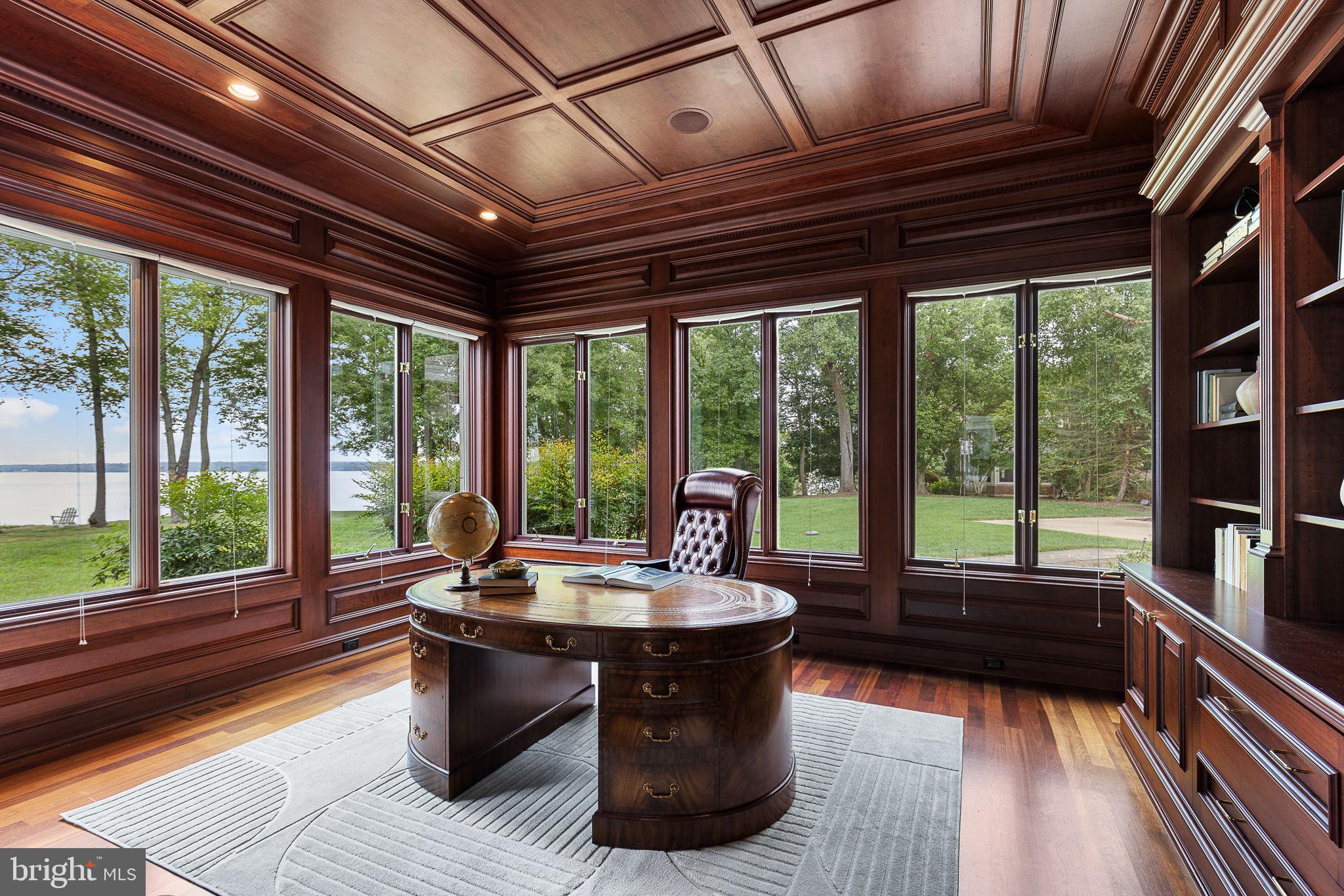 STONE MANOR - Residential