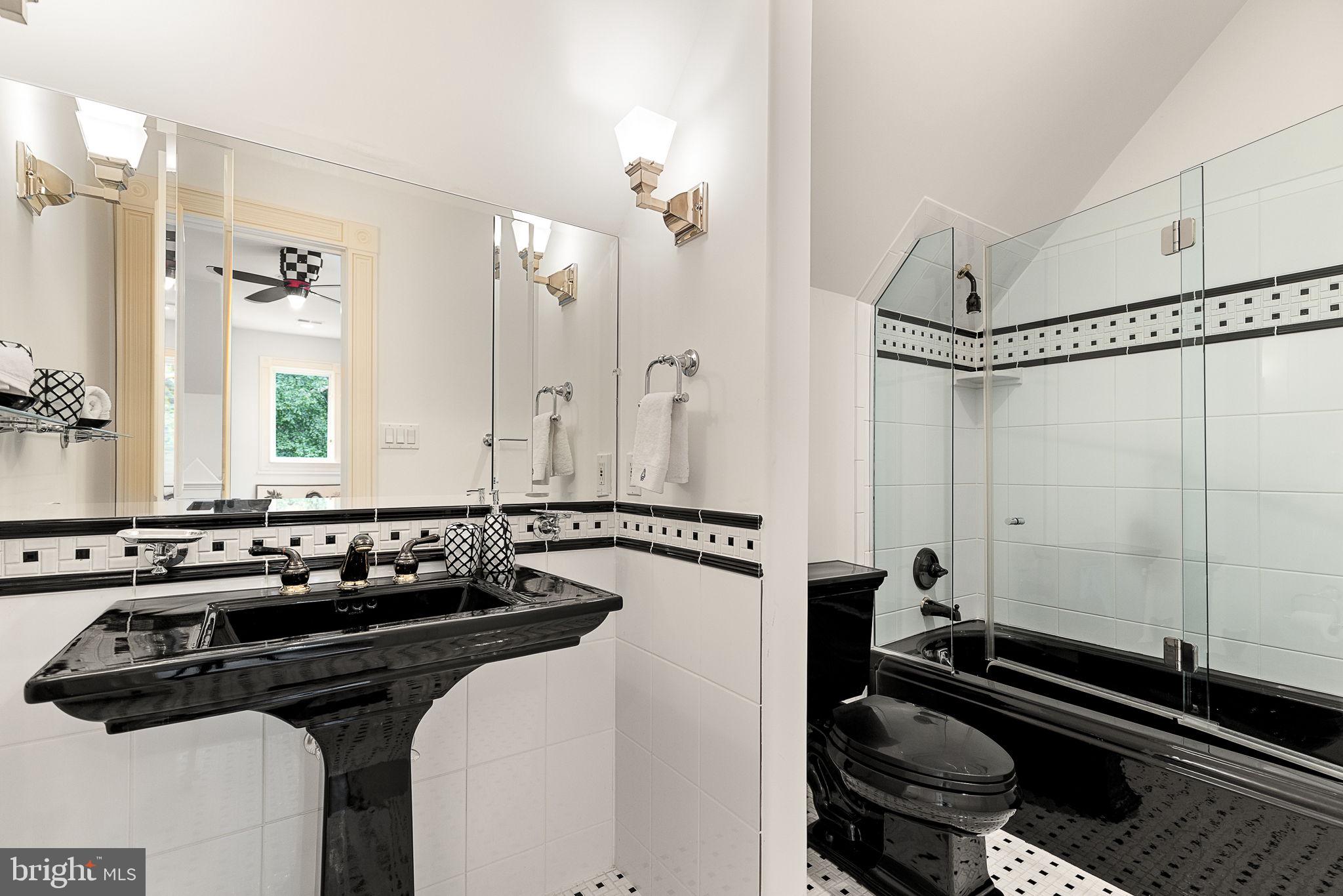 STONE MANOR - Residential