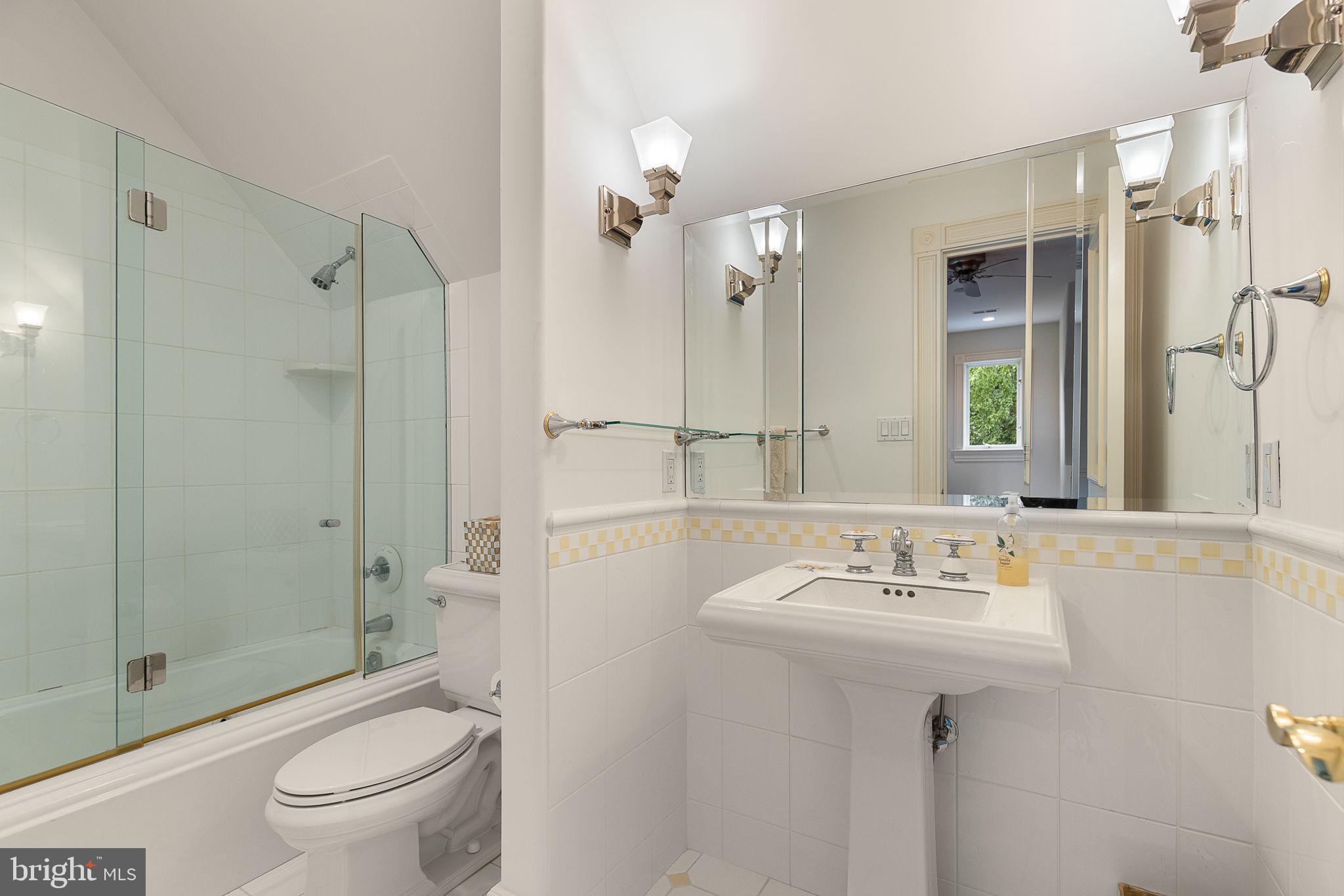 STONE MANOR - Residential