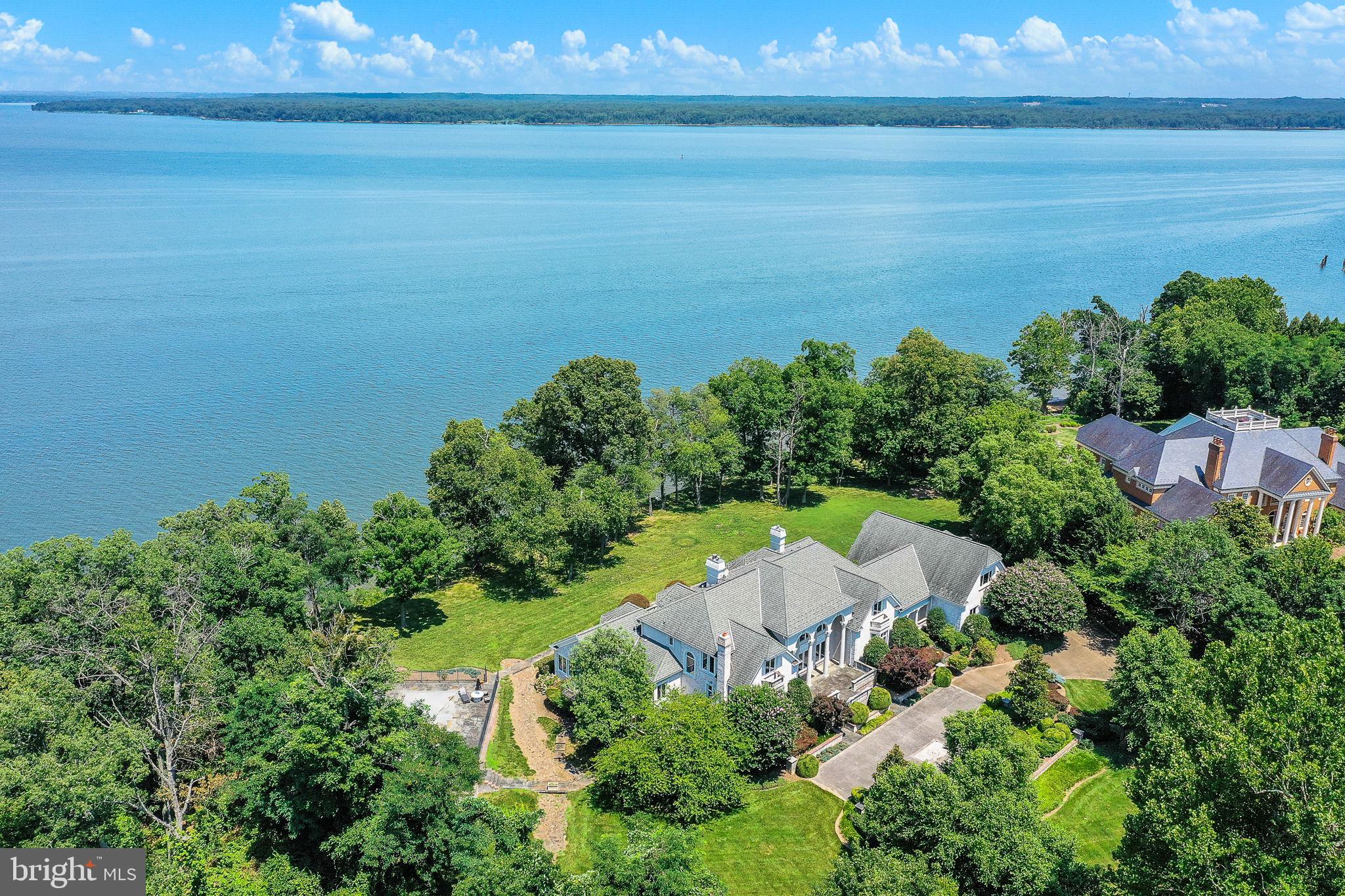 STONE MANOR - Residential