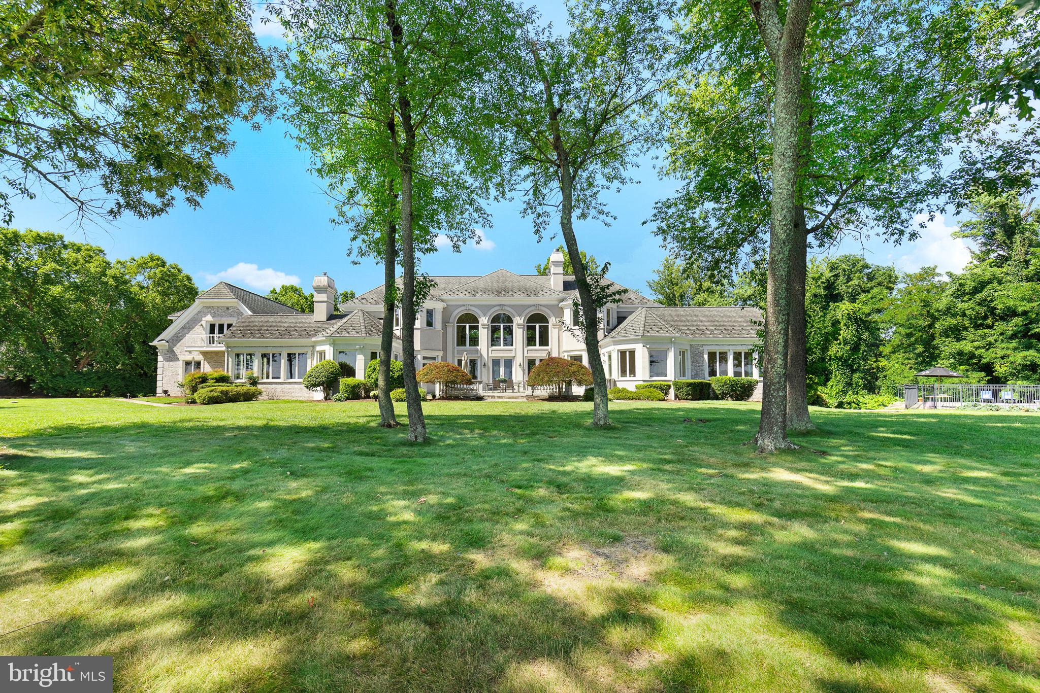 STONE MANOR - Residential