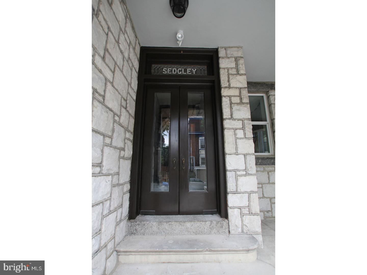 UNIVERSITY CITY - Residential Lease