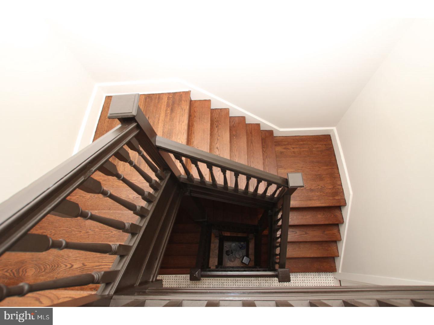 UNIVERSITY CITY - Residential Lease