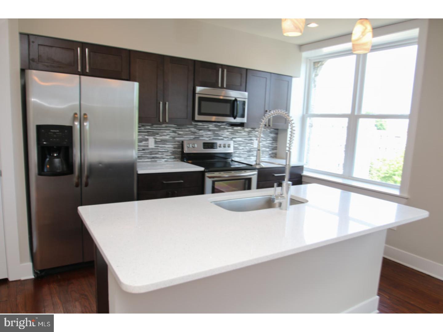 UNIVERSITY CITY - Residential Lease