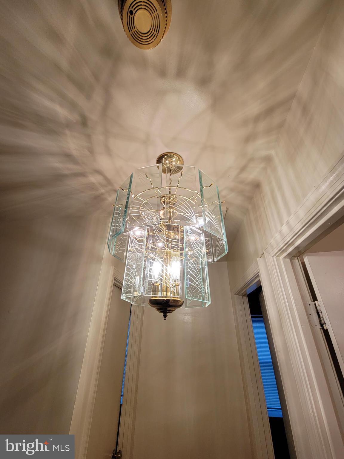 LONDON WOODS - Residential Lease