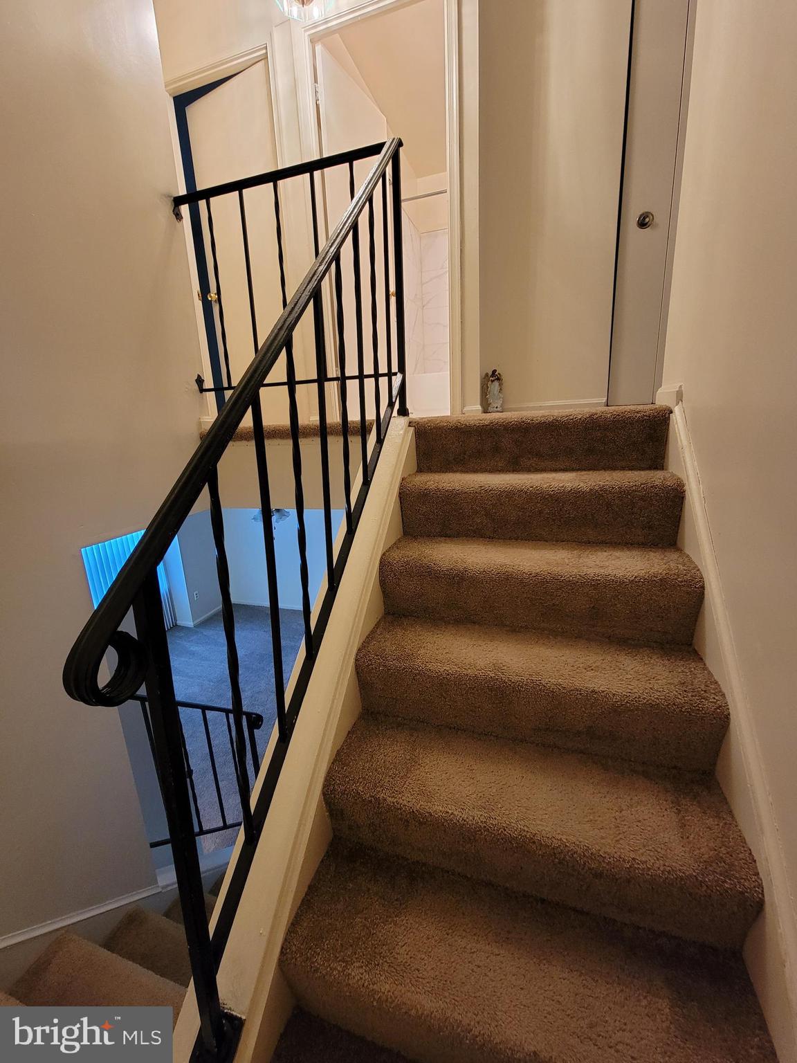 LONDON WOODS - Residential Lease