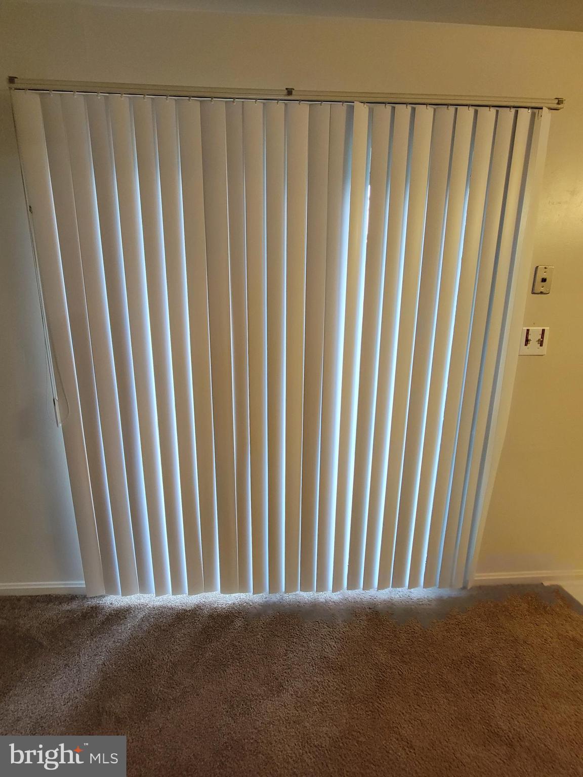 LONDON WOODS - Residential Lease