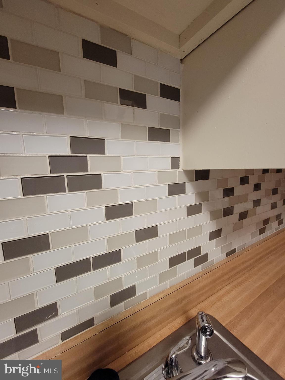 LONDON WOODS - Residential Lease