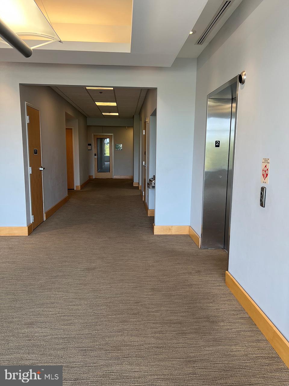 CENTRELEE BUSINESS PARK - Commercial Lease