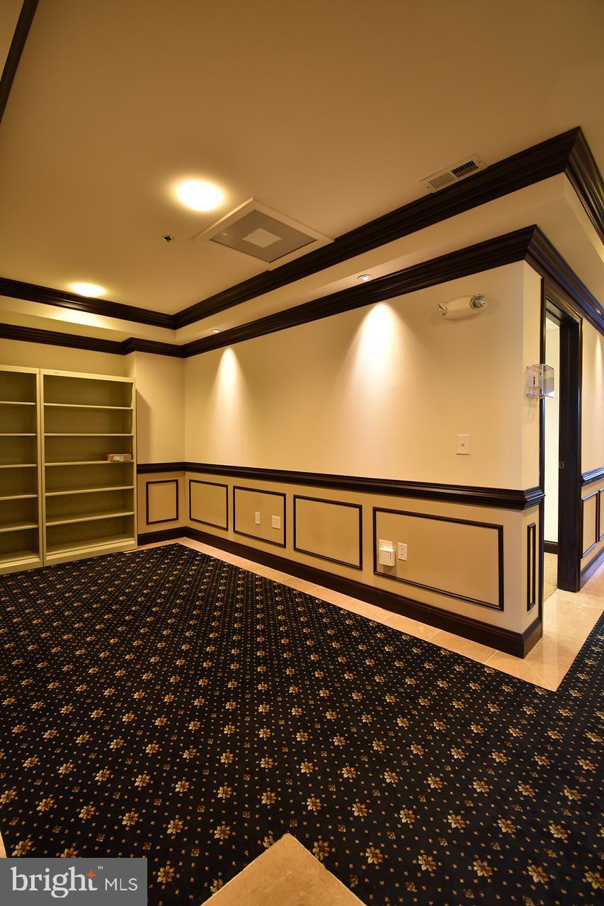 CENTRELEE BUSINESS PARK - Commercial Lease