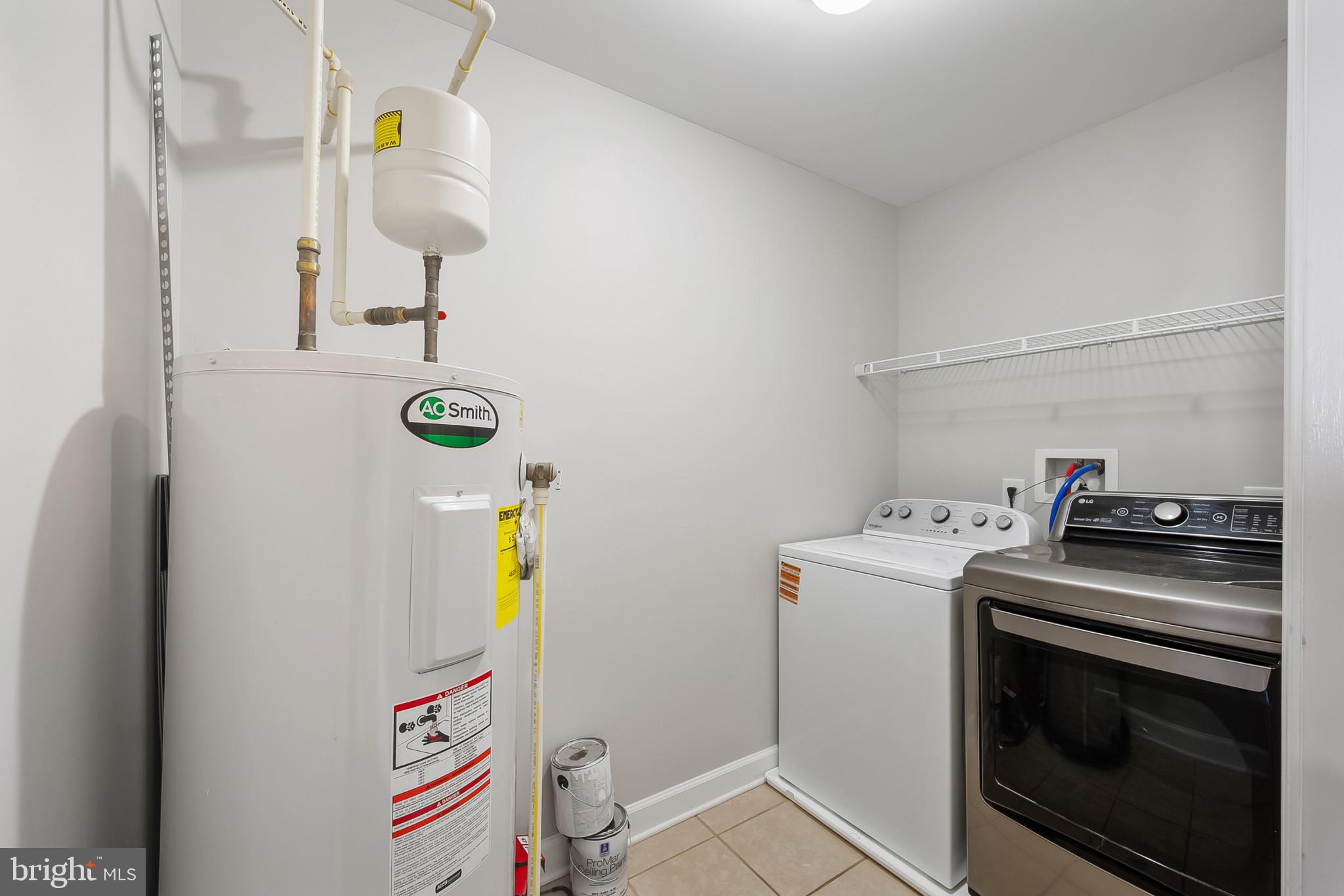 INWOOD VILLAGE - Residential