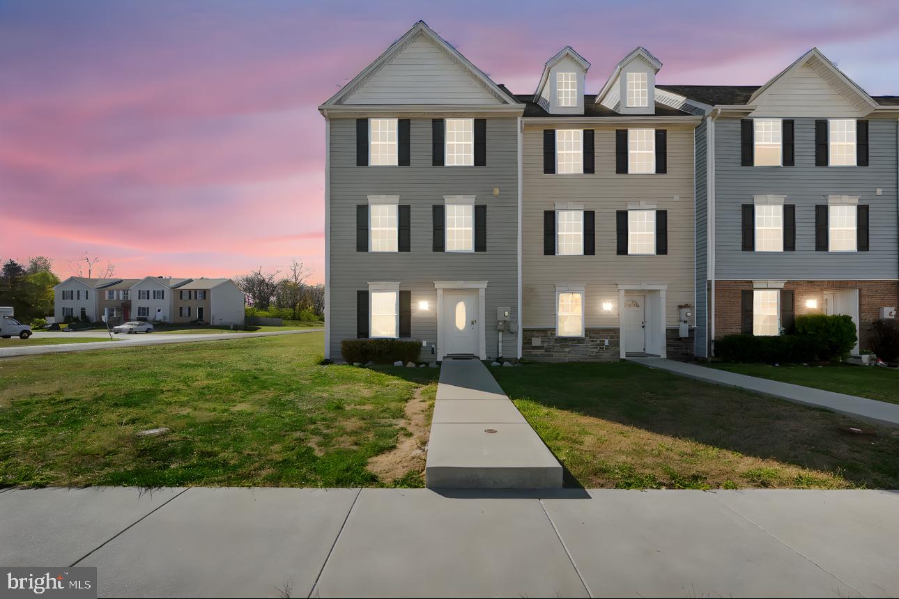 INWOOD VILLAGE - Residential