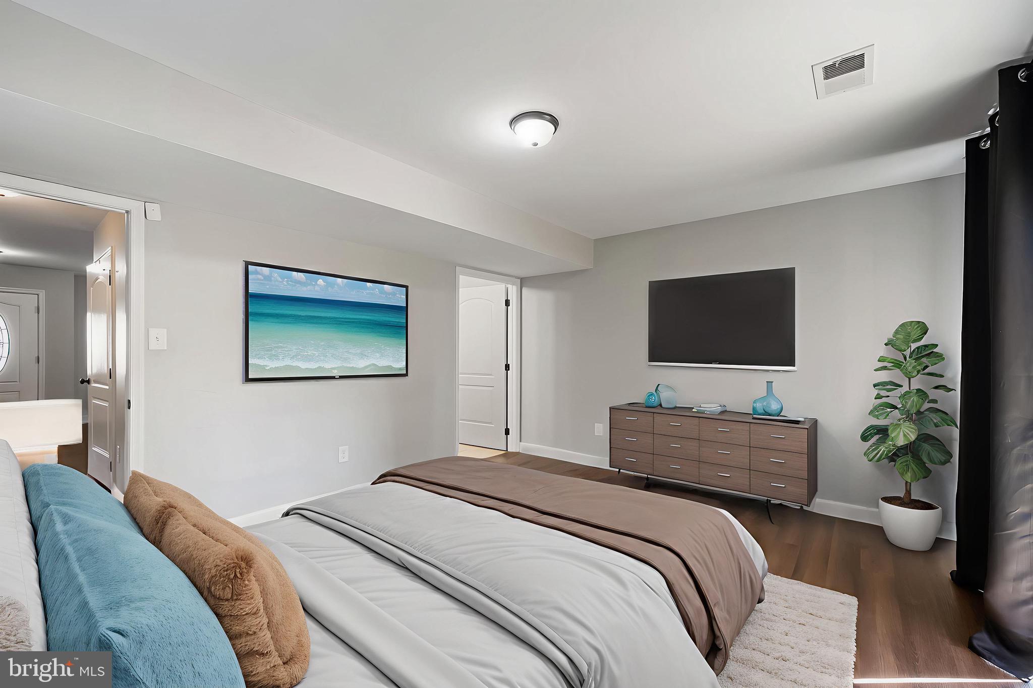 INWOOD VILLAGE - Residential