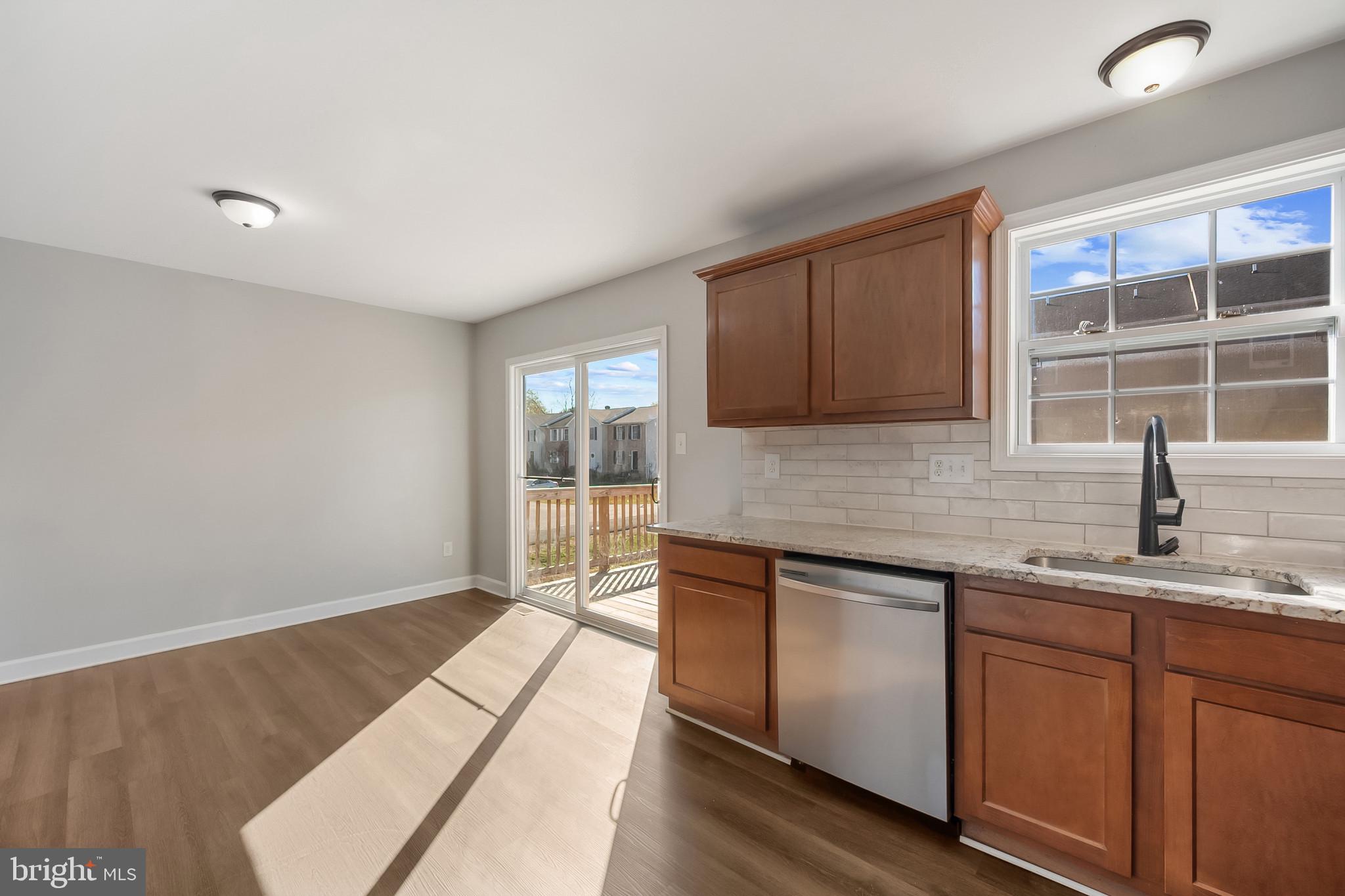 INWOOD VILLAGE - Residential