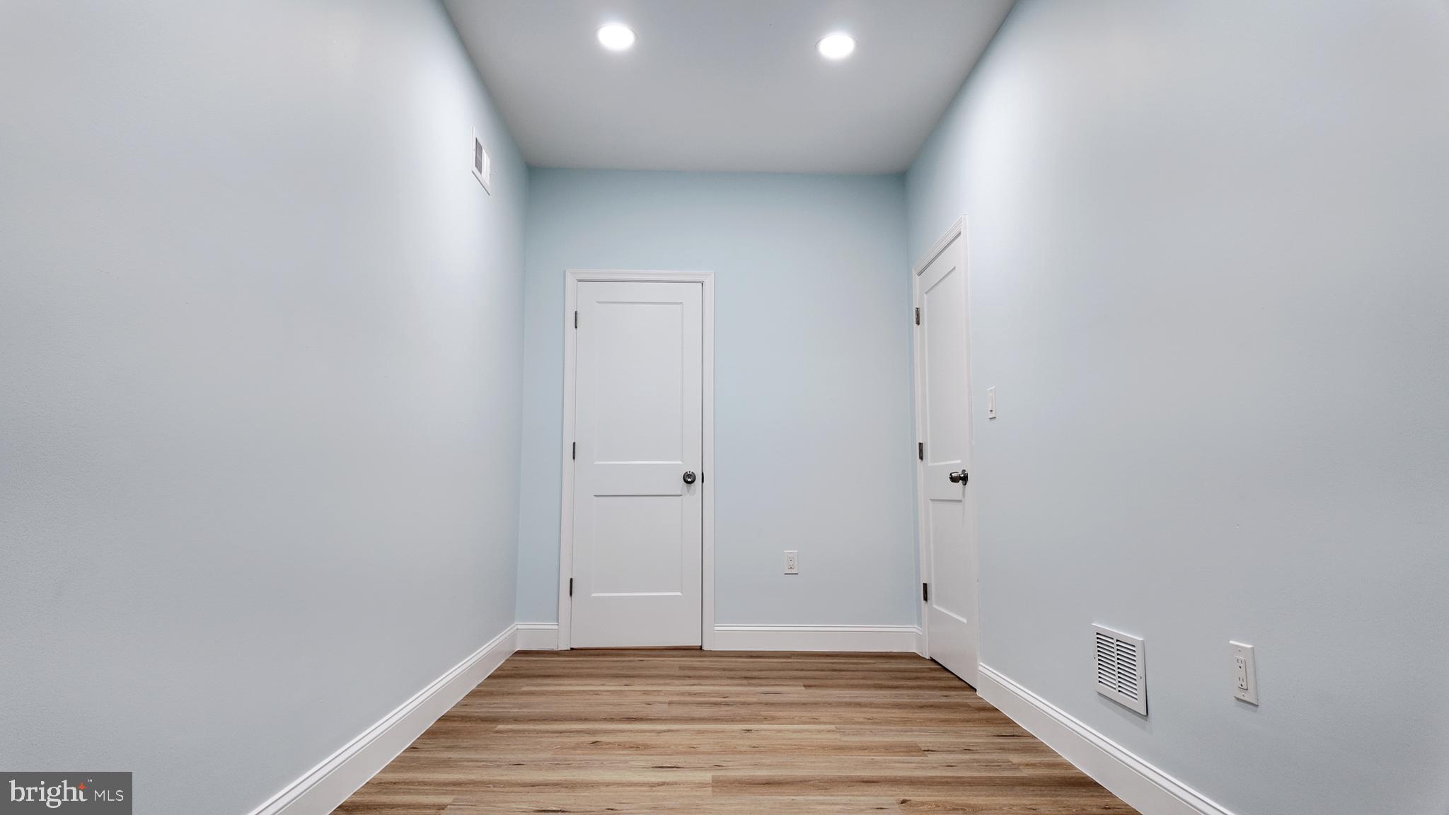 STRAWBERRY MANSION - Residential