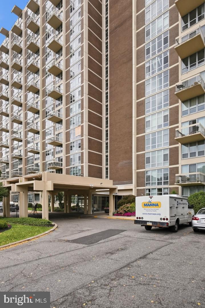 3600 CONSHOHOCKEN AVENUE 00 512