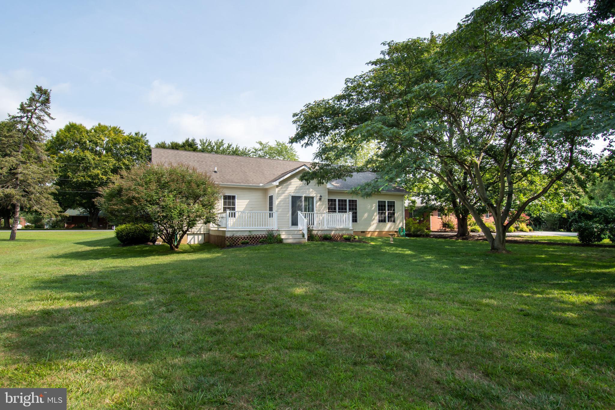 FOXLEY MANOR - Residential