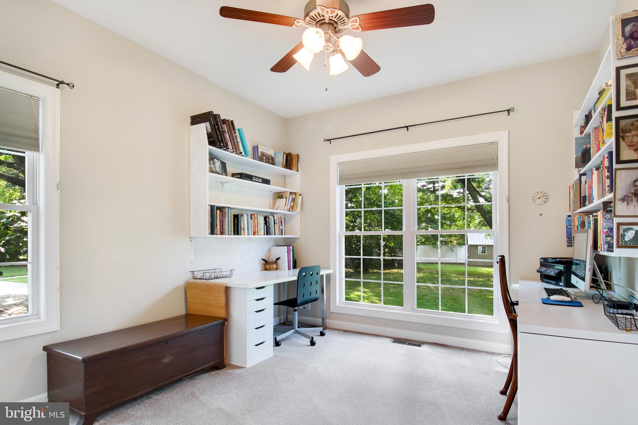 FOXLEY MANOR - Residential