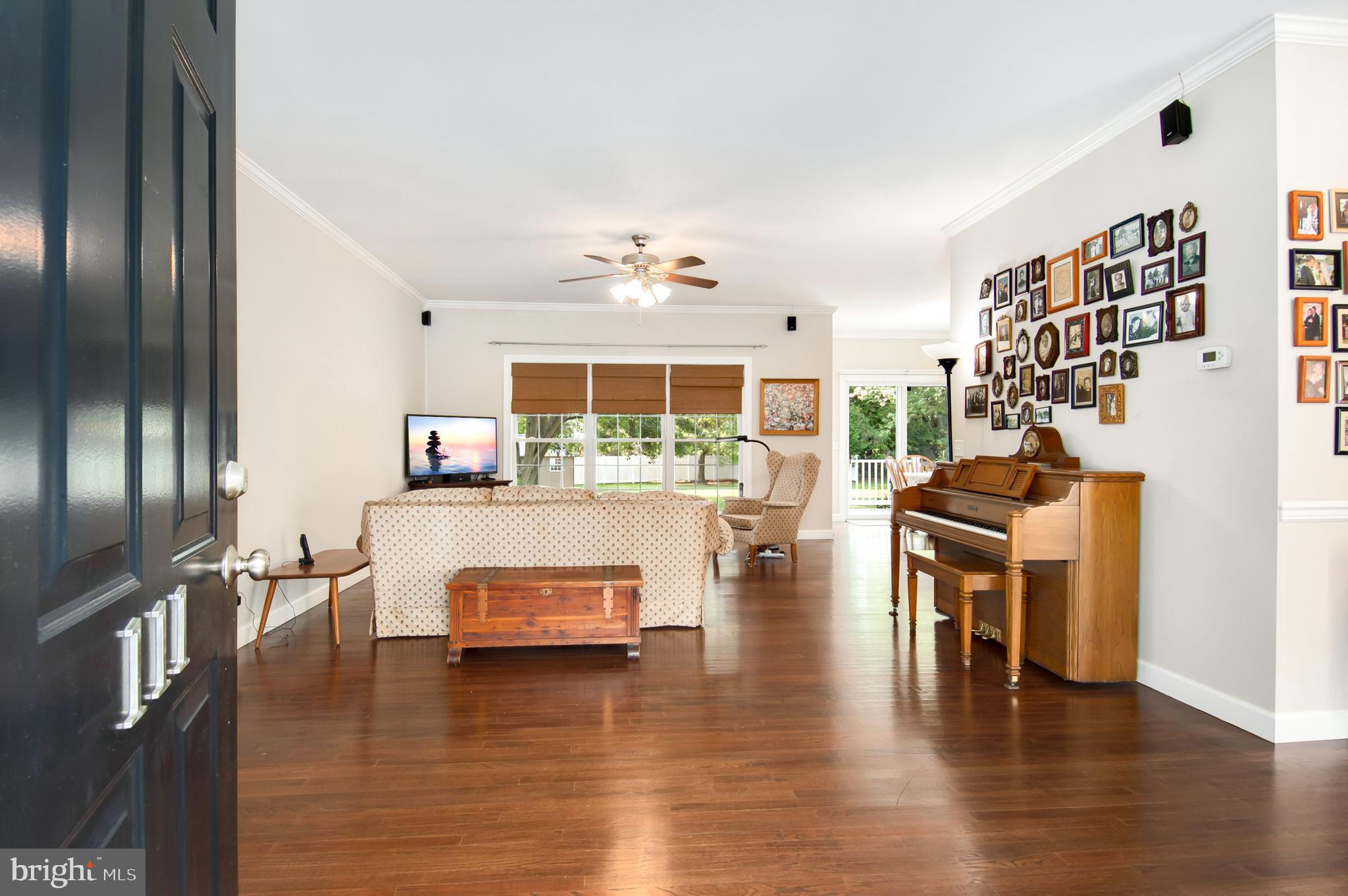 FOXLEY MANOR - Residential