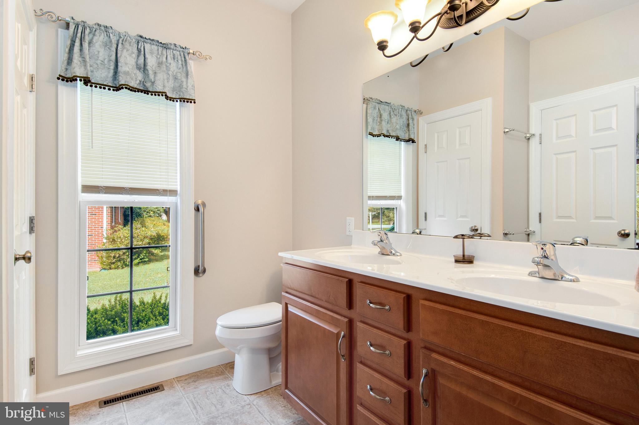 FOXLEY MANOR - Residential