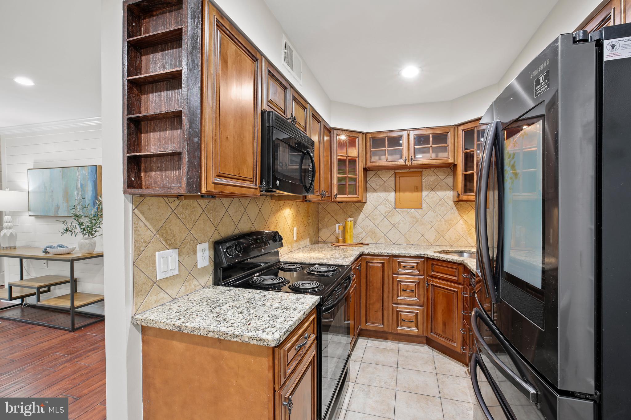 THE ARLINGTON - Residential