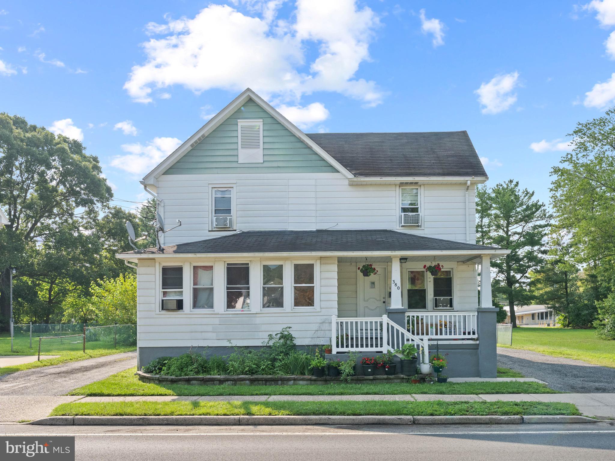 380 FAIRVIEW AVENUE