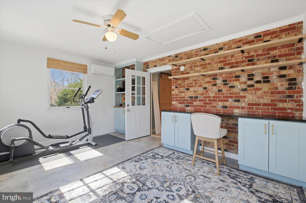 ORANGE HUNT ESTATES WEST - Residential