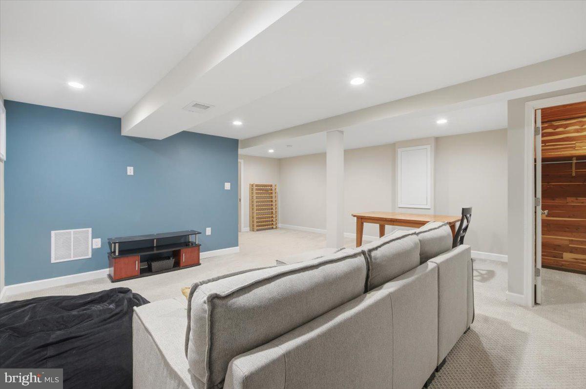 ORANGE HUNT ESTATES WEST - Residential