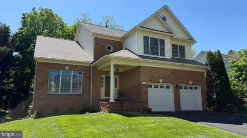 500 ROLAND STREET SW VIENNA VA 22180