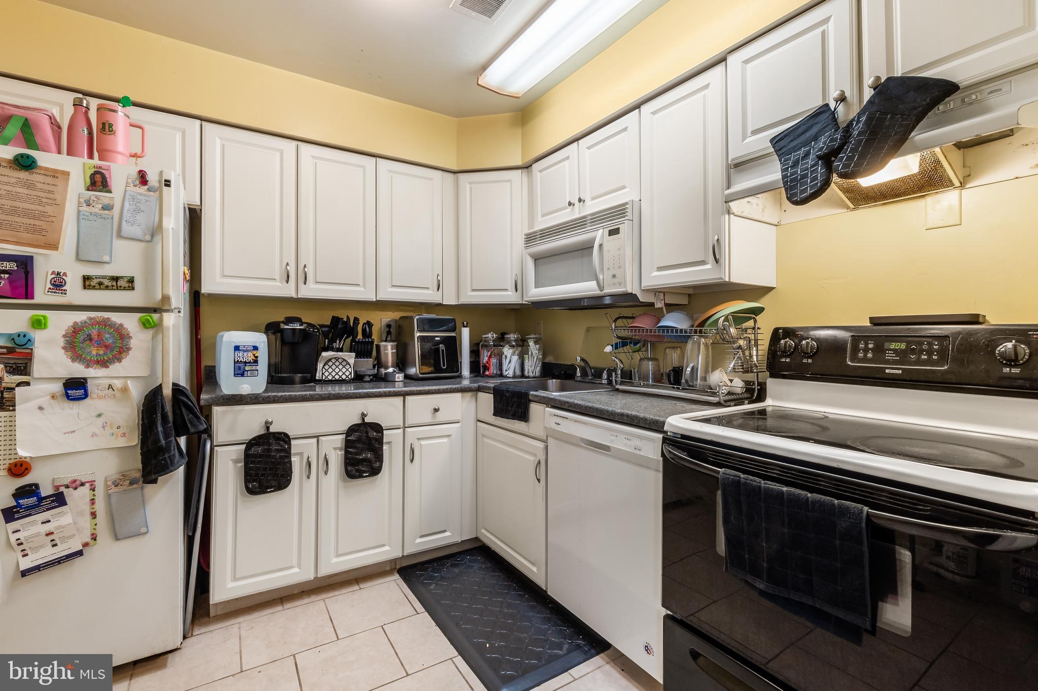 HILL CREST - Residential