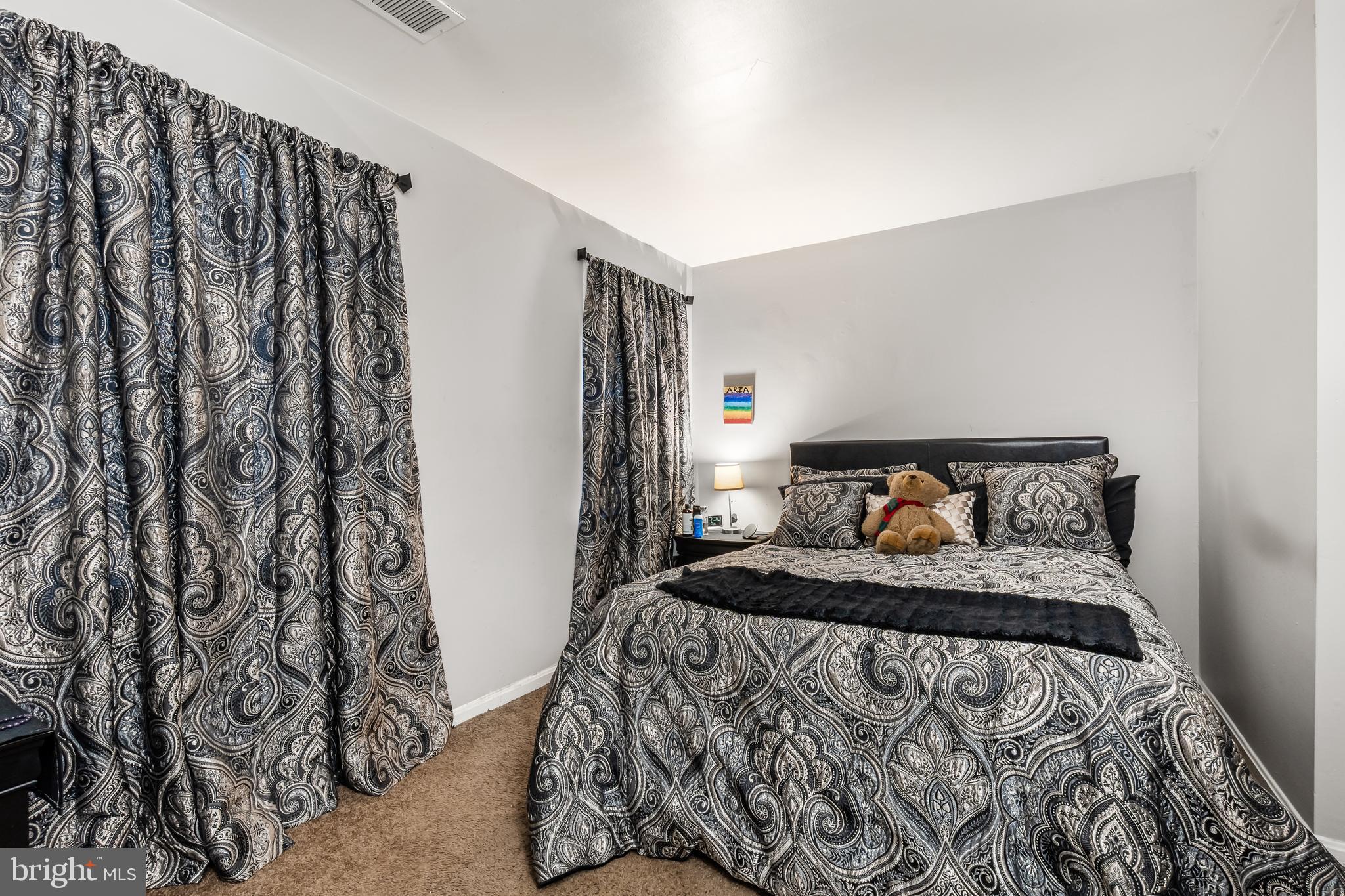 HILL CREST - Residential