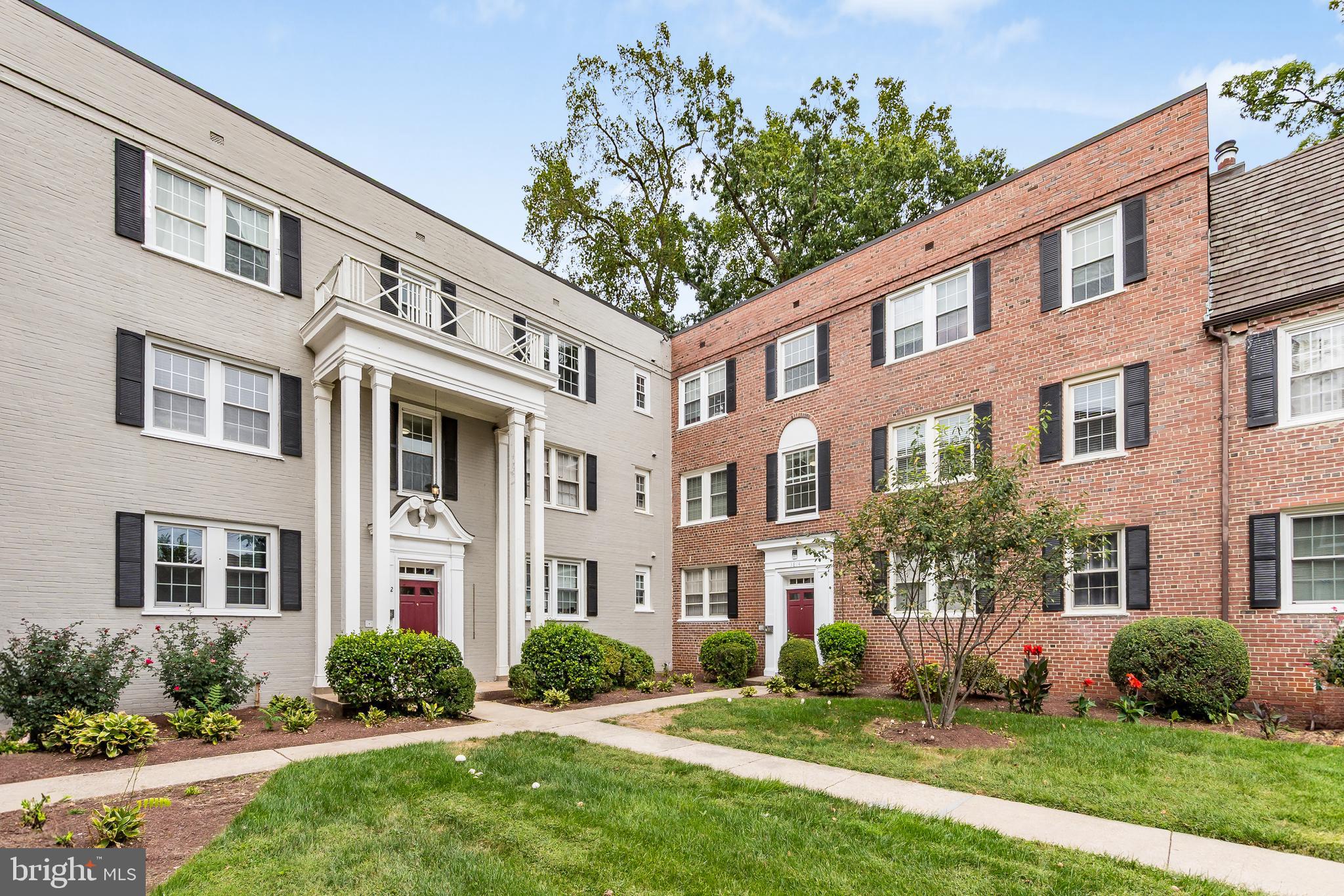 3814 V STREET SE 101