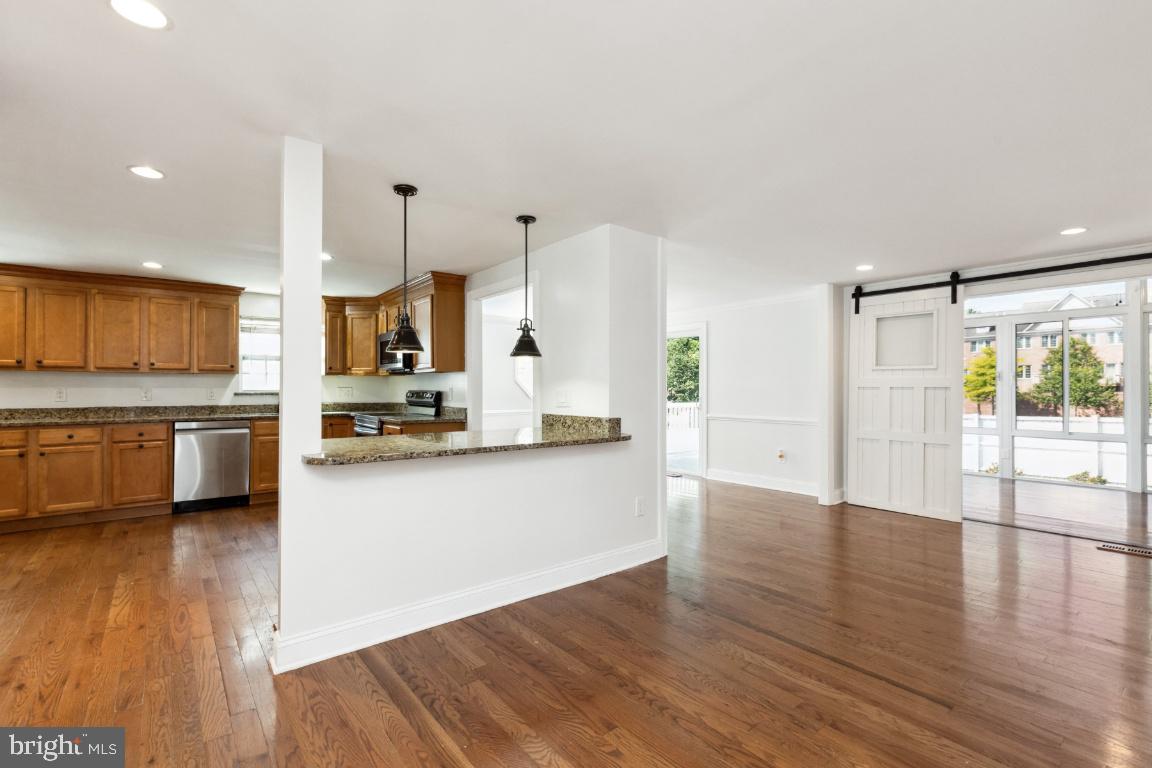 HICKORY RIDGE - Residential