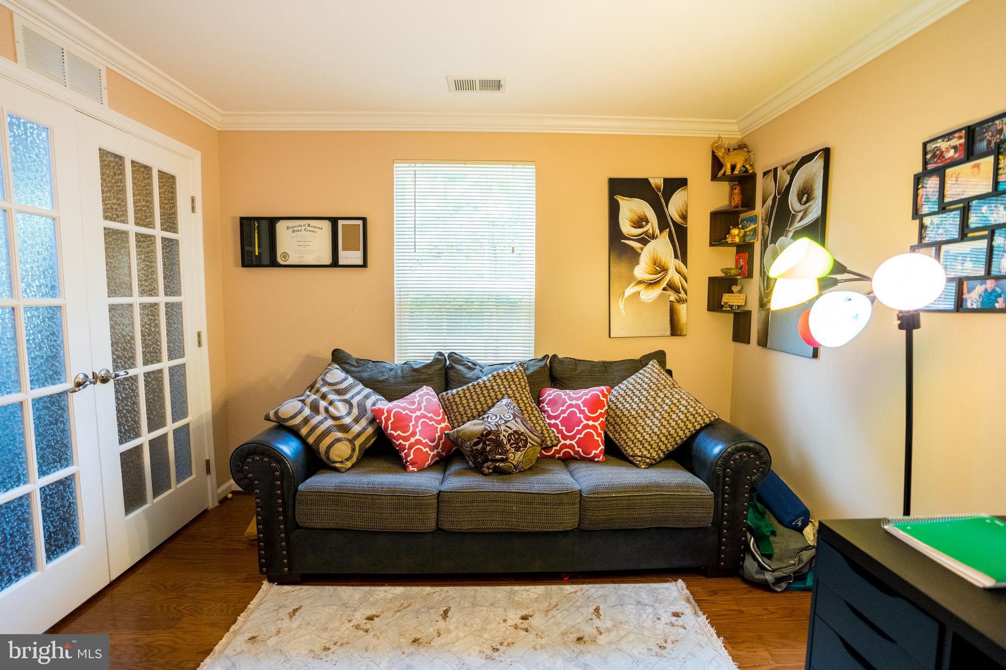 HOWARD SQUARE - Residential Lease