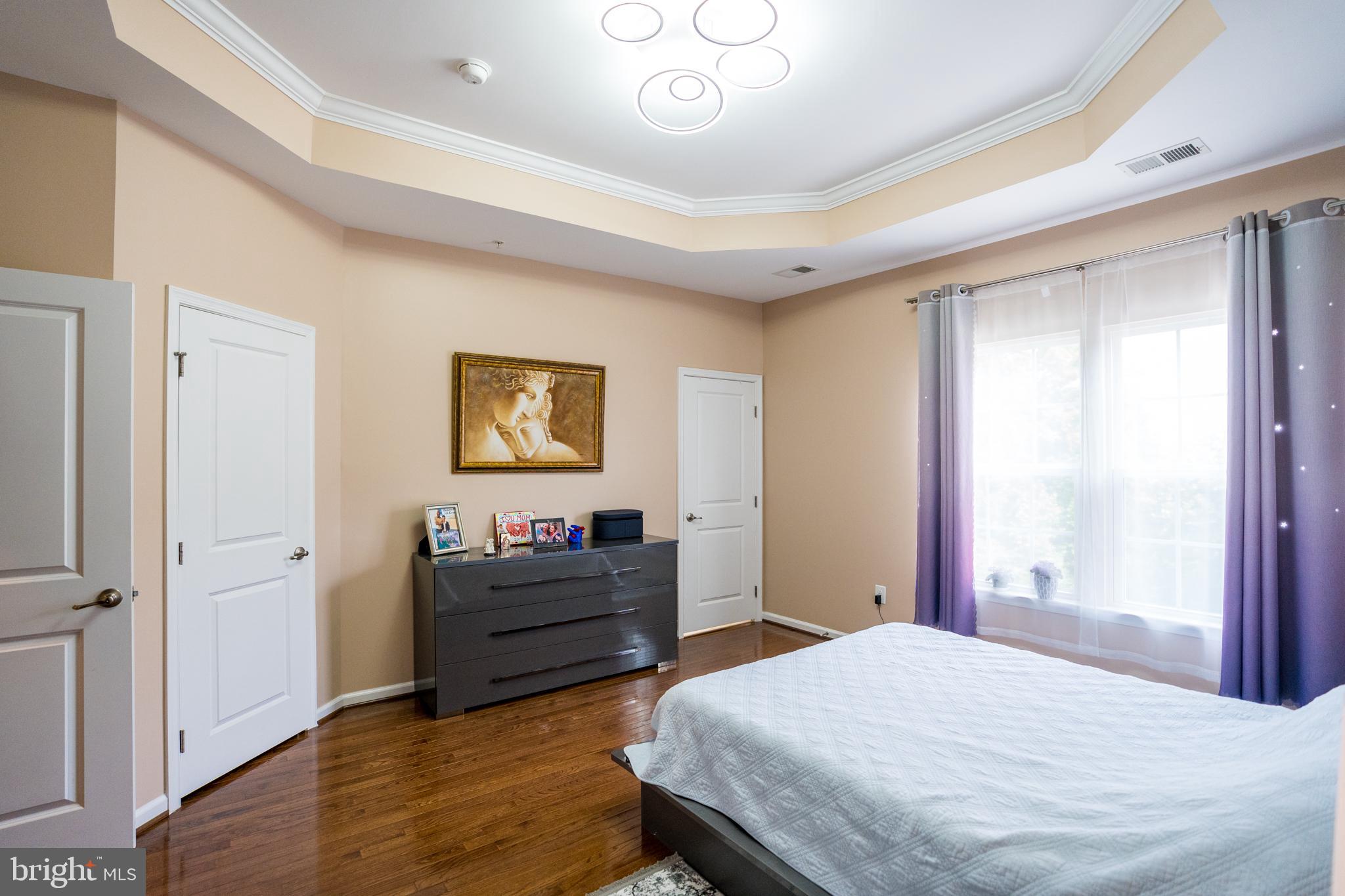 HOWARD SQUARE - Residential Lease