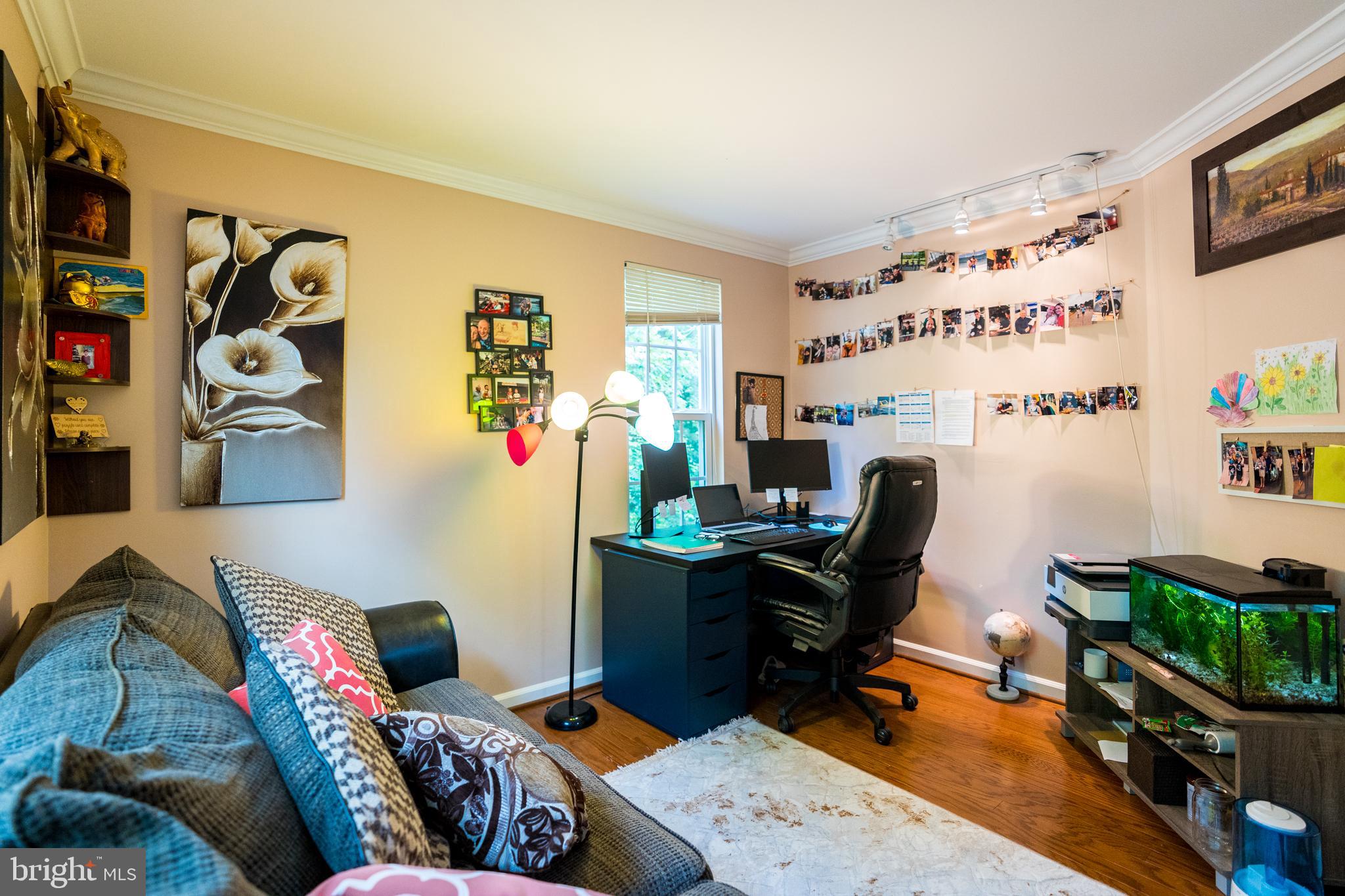 HOWARD SQUARE - Residential Lease