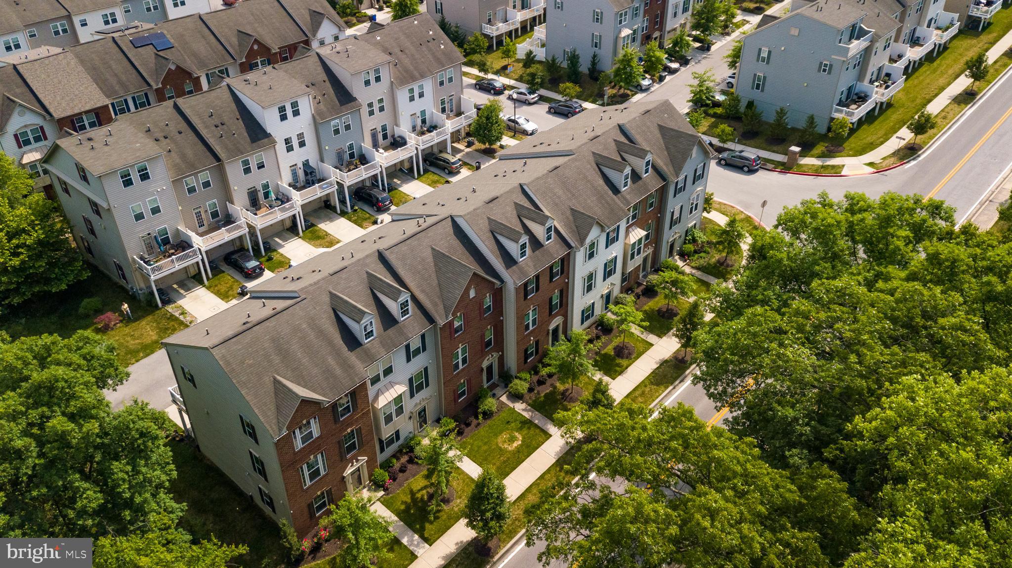 HOWARD SQUARE - Residential Lease