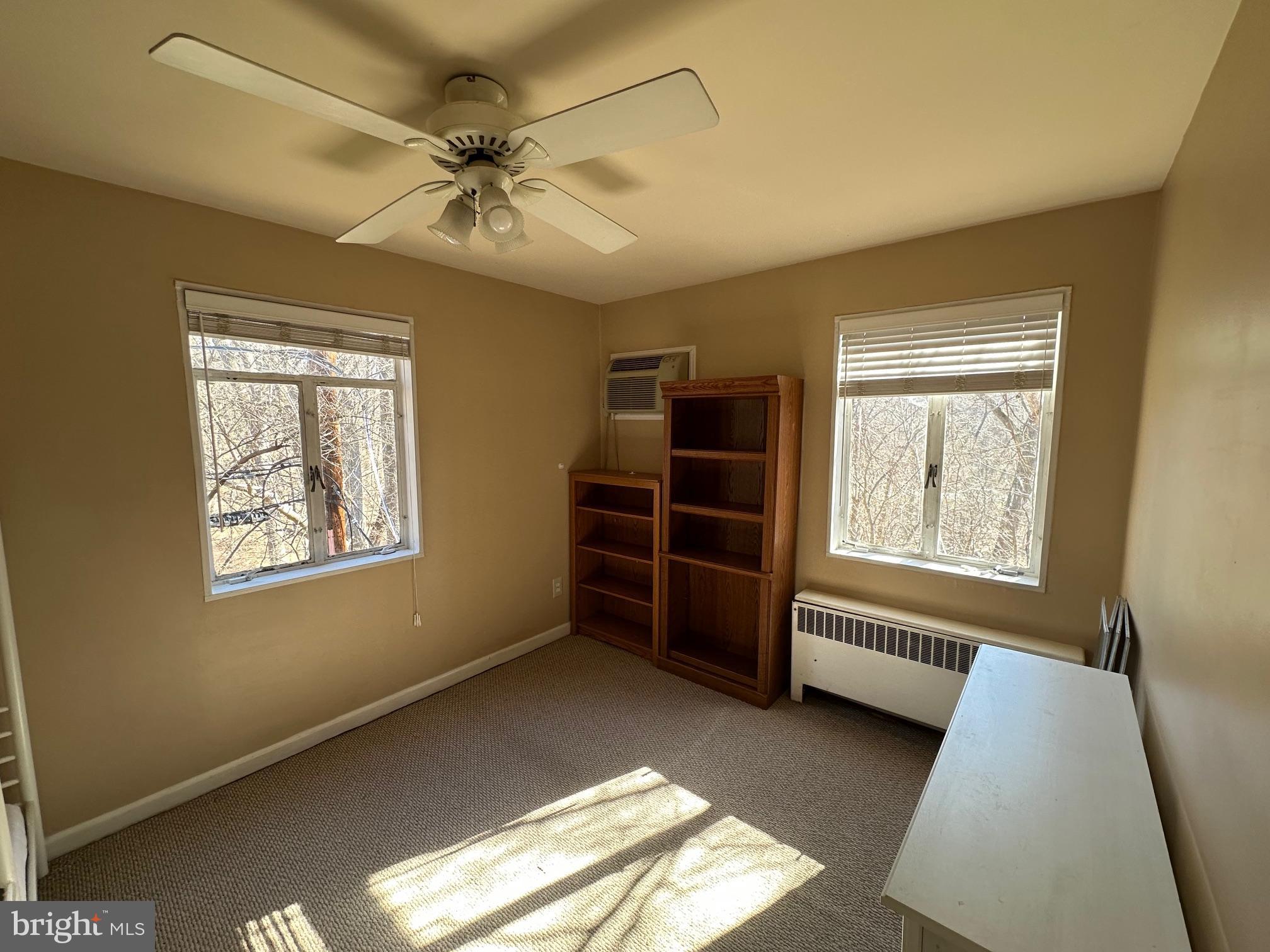 PARKSIDE CONDOMINIUMS - Residential Lease