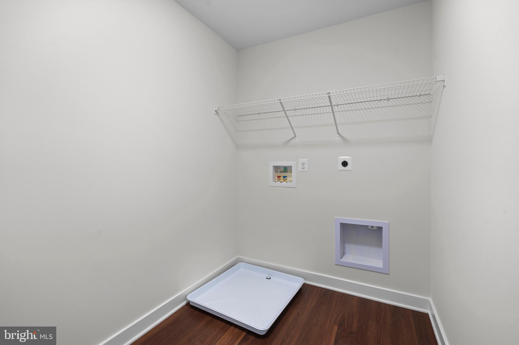 MOSS CREEK - Residential