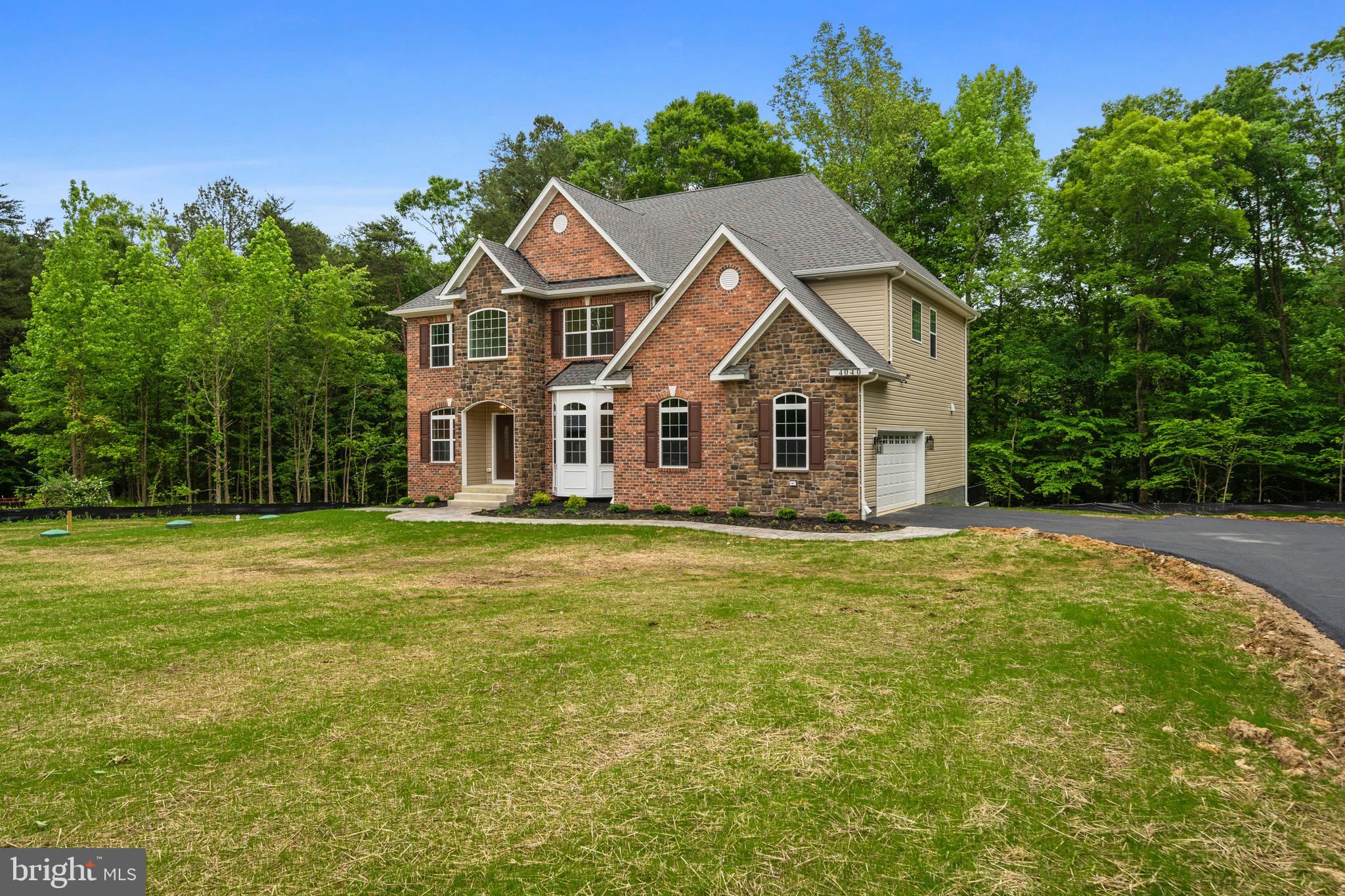 MOSS CREEK - Residential