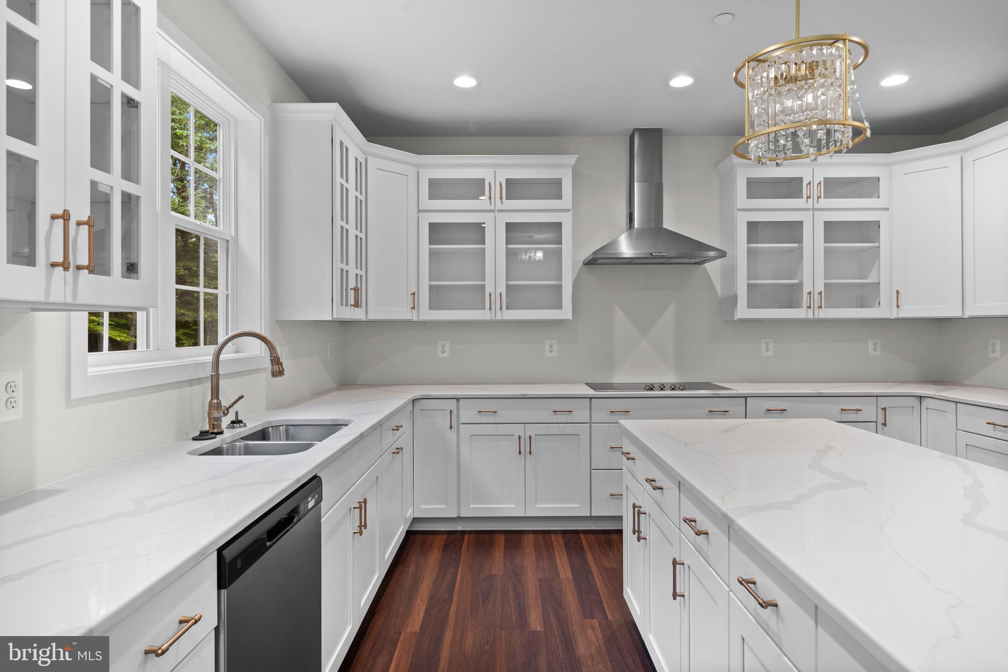 MOSS CREEK - Residential