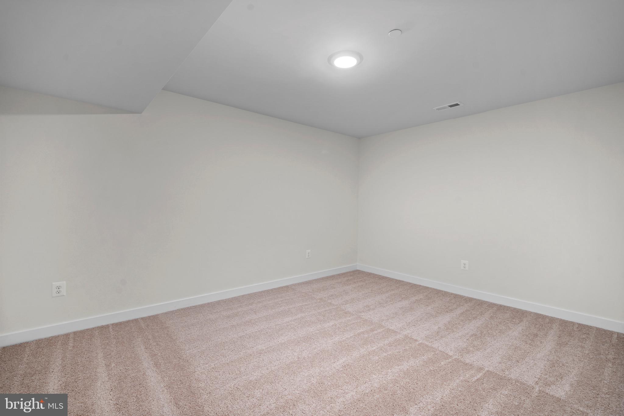 MOSS CREEK - Residential