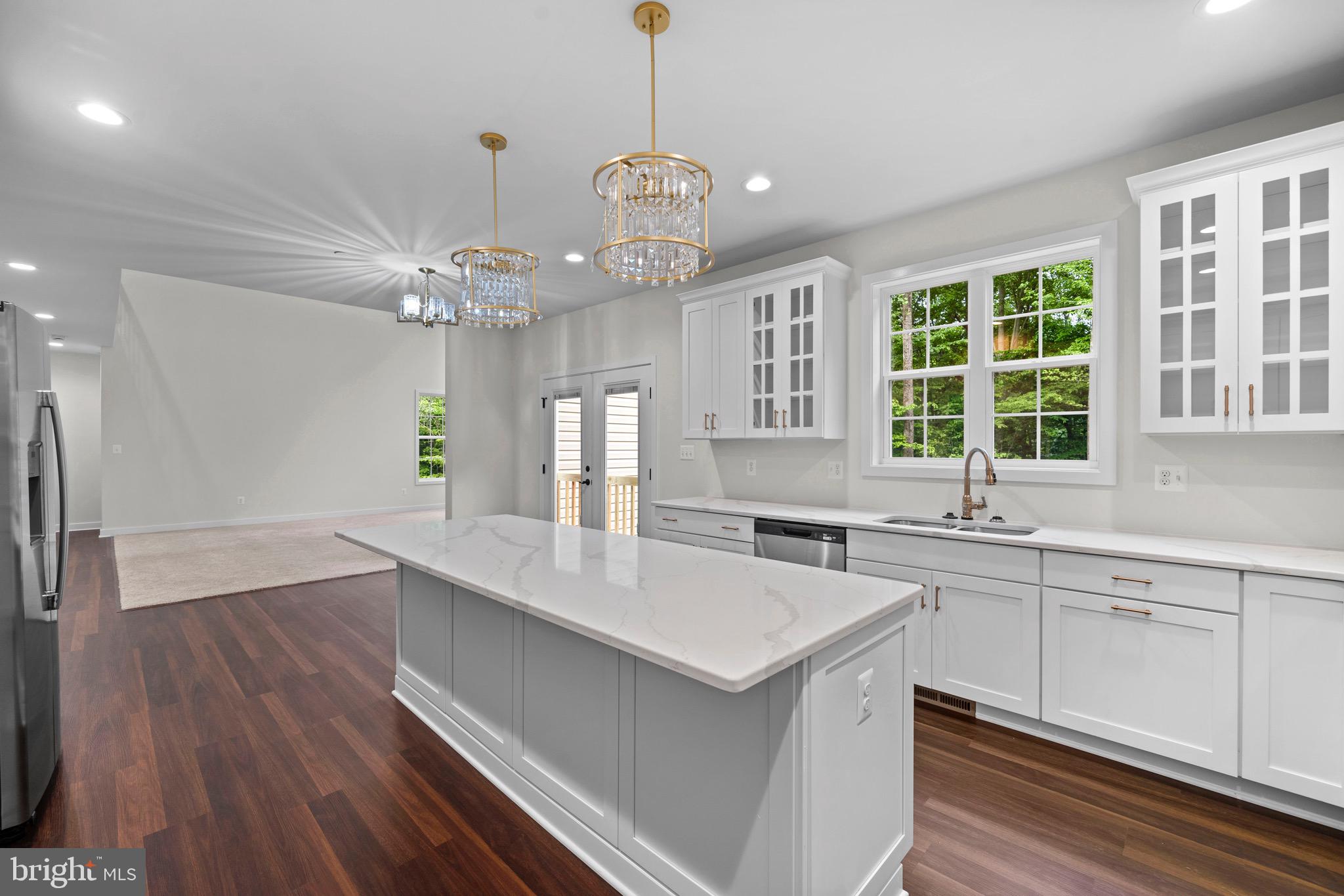 MOSS CREEK - Residential