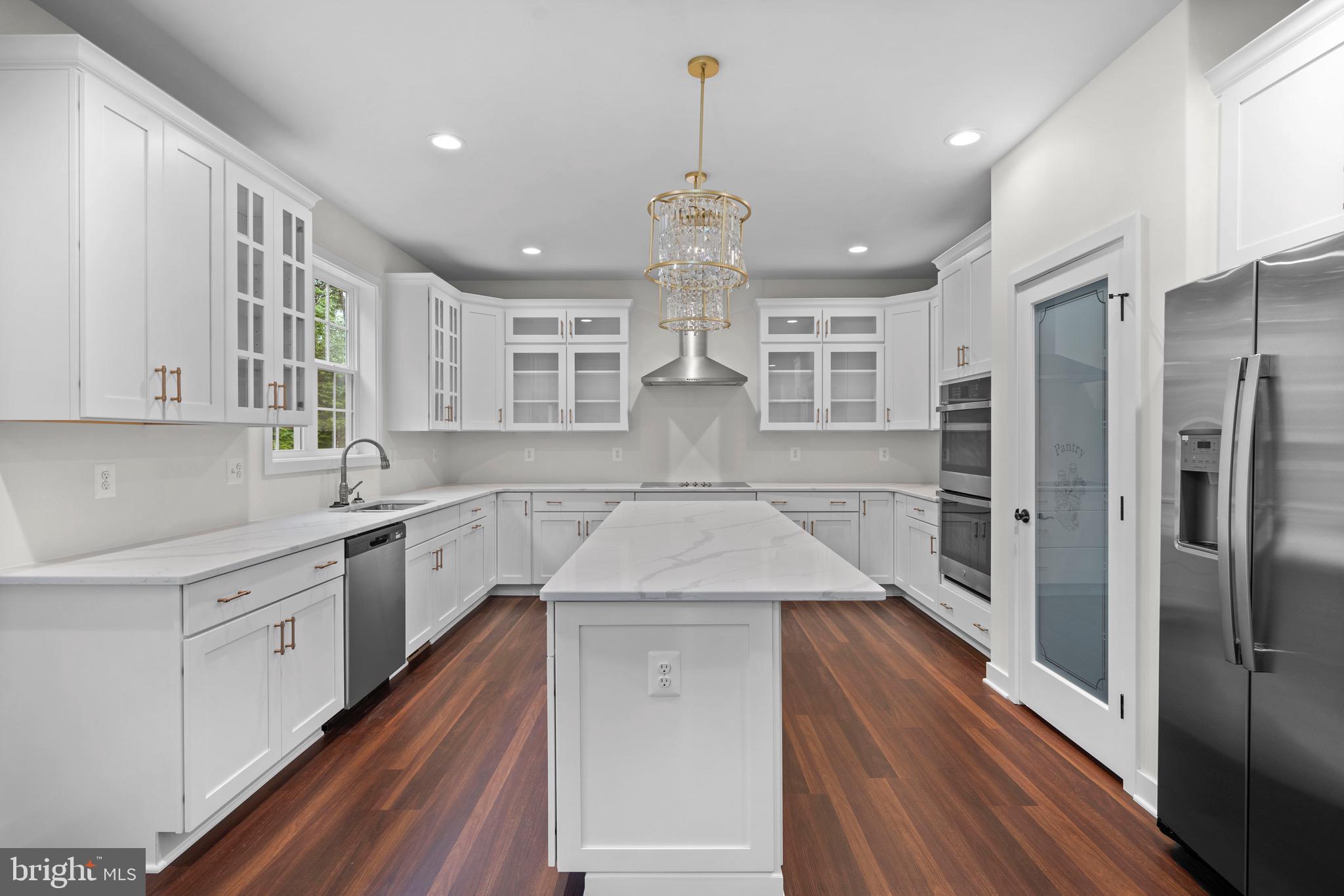 MOSS CREEK - Residential