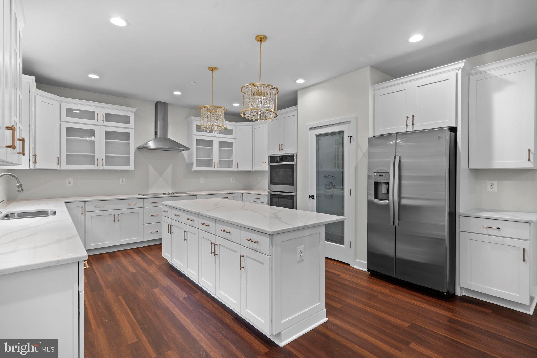 MOSS CREEK - Residential