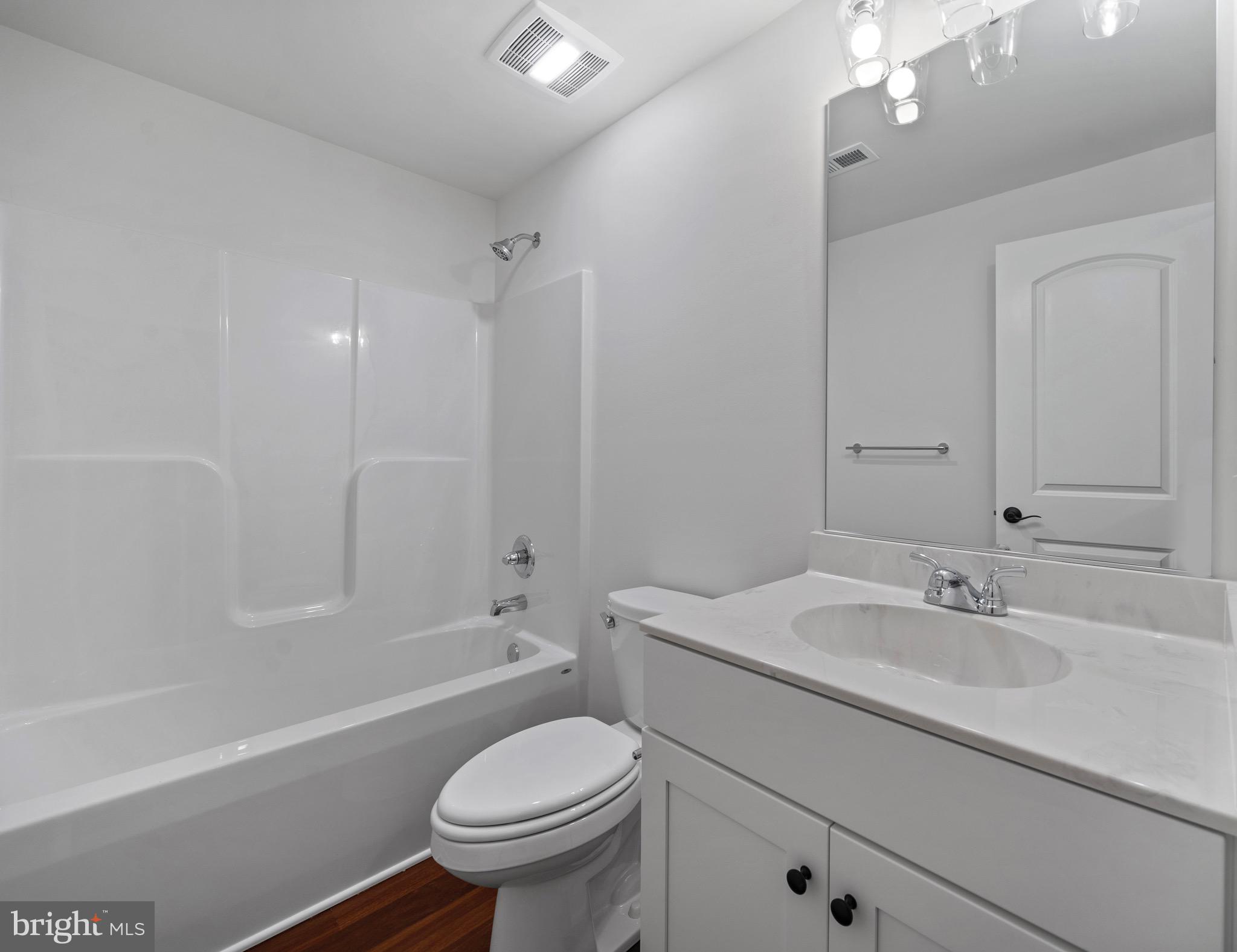 MOSS CREEK - Residential