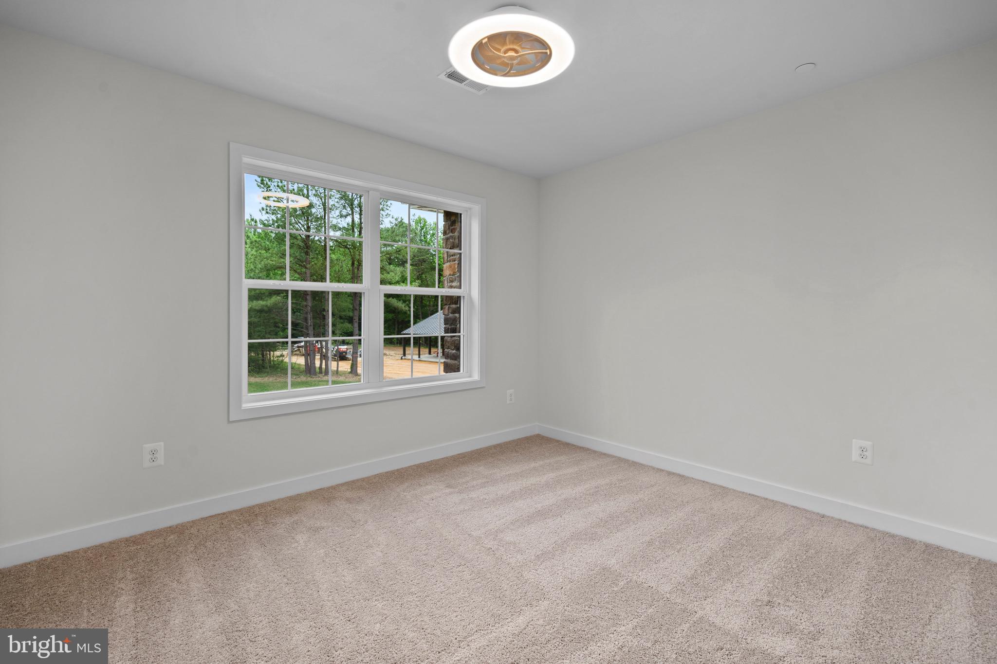 MOSS CREEK - Residential