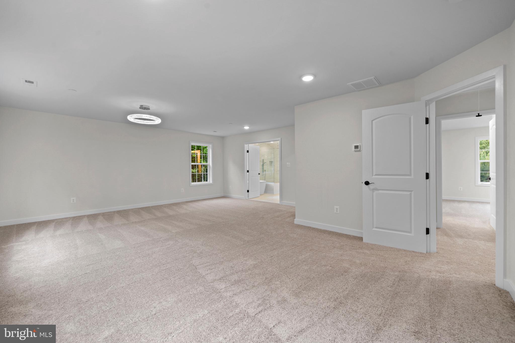 MOSS CREEK - Residential