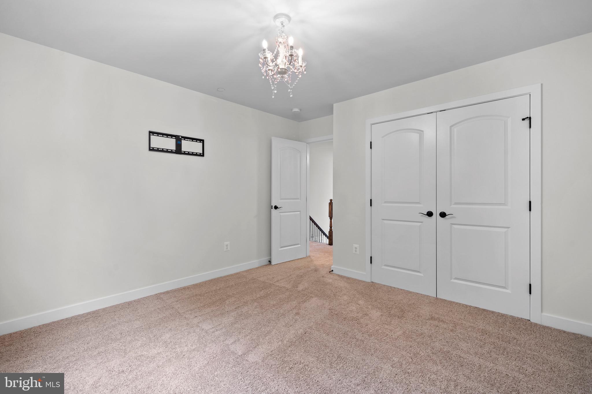 MOSS CREEK - Residential