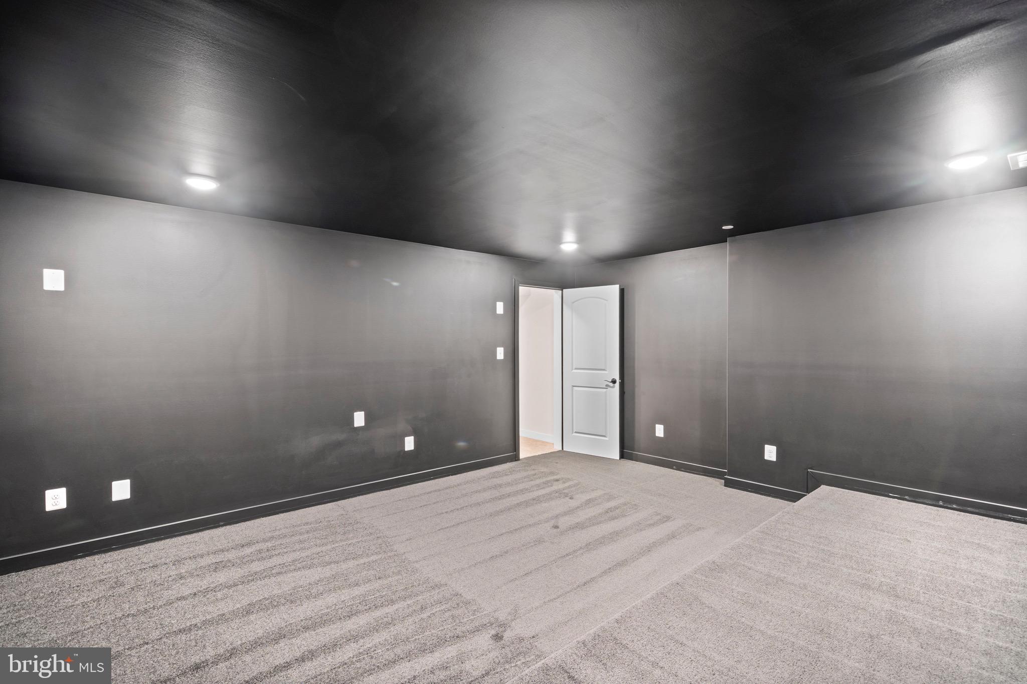 MOSS CREEK - Residential